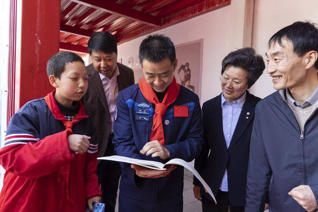 三度出征<strong></p>
<p>usdt地址</strong>！洛阳航天英雄陈冬担任指令长