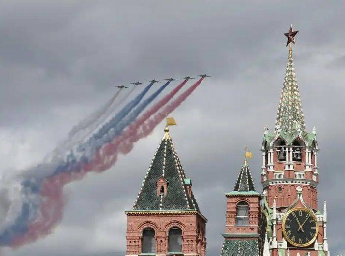 泽连斯基威胁要袭击俄罗斯阅兵活动<strong></p>
<p>usdt暴跌</strong>，他真敢做的话，后果是什么？