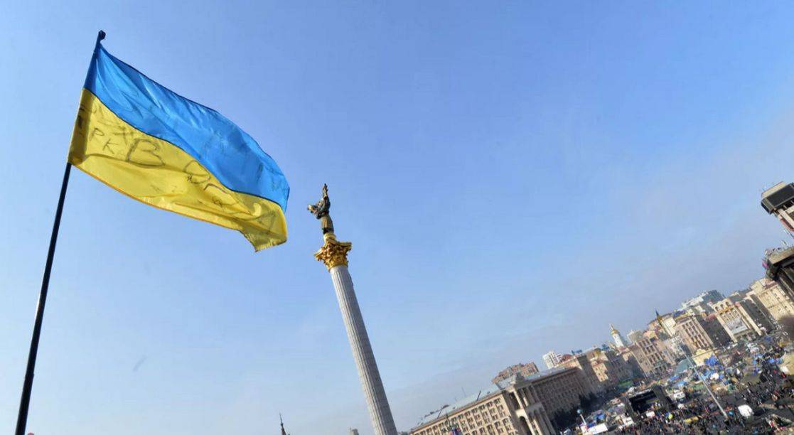 泽连斯基威胁要袭击俄罗斯阅兵活动<strong></p>
<p>usdt暴跌</strong>，他真敢做的话，后果是什么？