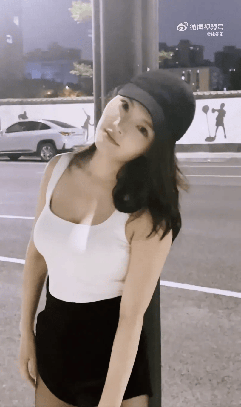 “椰树女神”徐冬冬大方晒照<strong></p>
<p>usdt暴跌</strong>，并配文：我的蝴蝶袖，很丰腴！