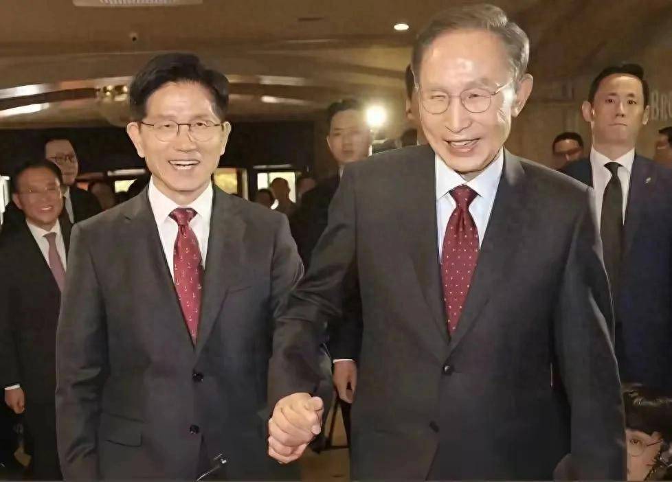 李在明胜利无望？李明博、朴槿惠联手<strong></p>
<p>usdt钱包官方下载</strong>，韩国大选进入白热化阶段！