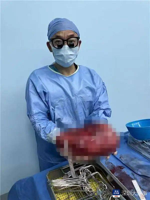 店员试衣间里一句警告<strong></p>
<p>usdt变现</strong>，竟救了17岁少女！一家人火速赶到深圳