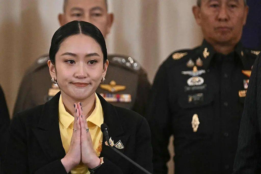 总理府已被围<strong></p>
<p>usdt交易中心</strong>，佩通坦拒绝辞职，军方态度坚决，陆军司令作出决定