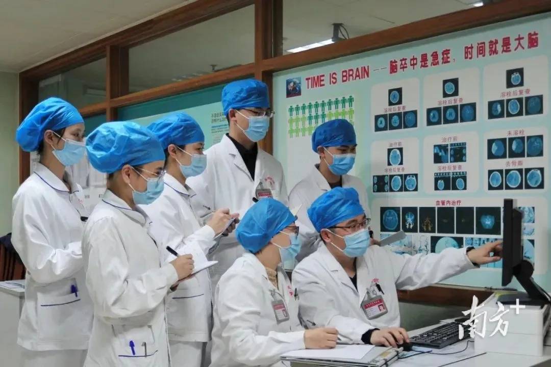 男子CT检查室突发脑梗、心跳骤停<strong></p>
<p>以太坊行情</strong>，厚街医院成功抢救
