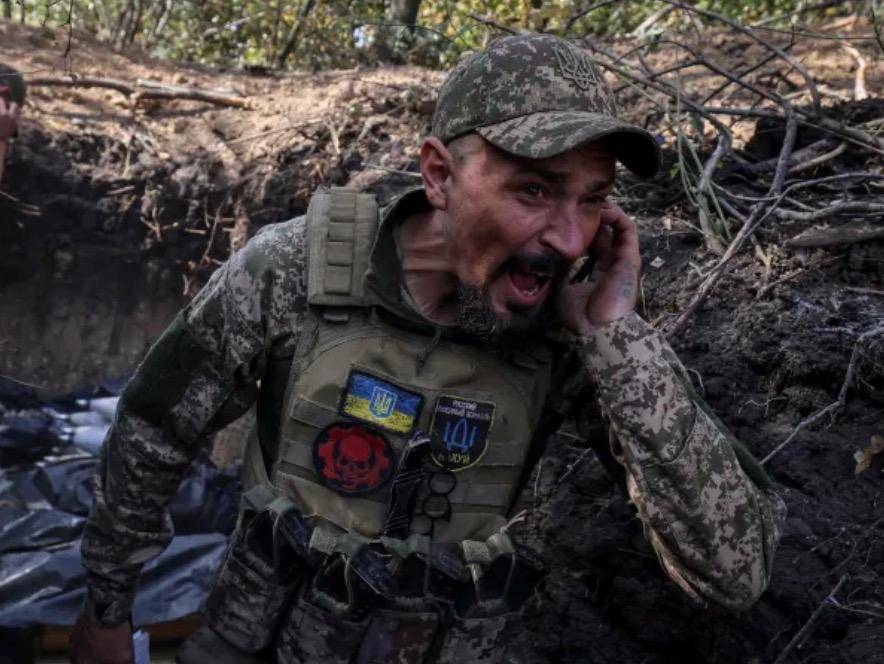 俄军抵达郊区却不攻城<strong></p>
<p>以太坊区块链浏览器</strong>，有人发现不对劲：红军城只是一个“诱饵”