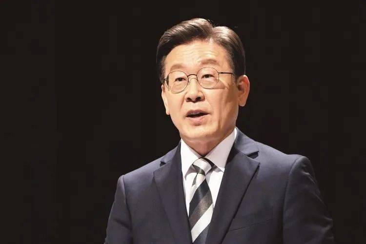 10天倒计时<strong></p>
<p>以太坊区块链浏览器</strong>，韩国被逼上“绝境”，美国张口要4000亿，李在明签不签？