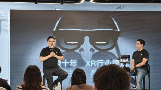 Xreal创始人徐驰：小米已经证明现有的AI眼镜不具备百万级市场