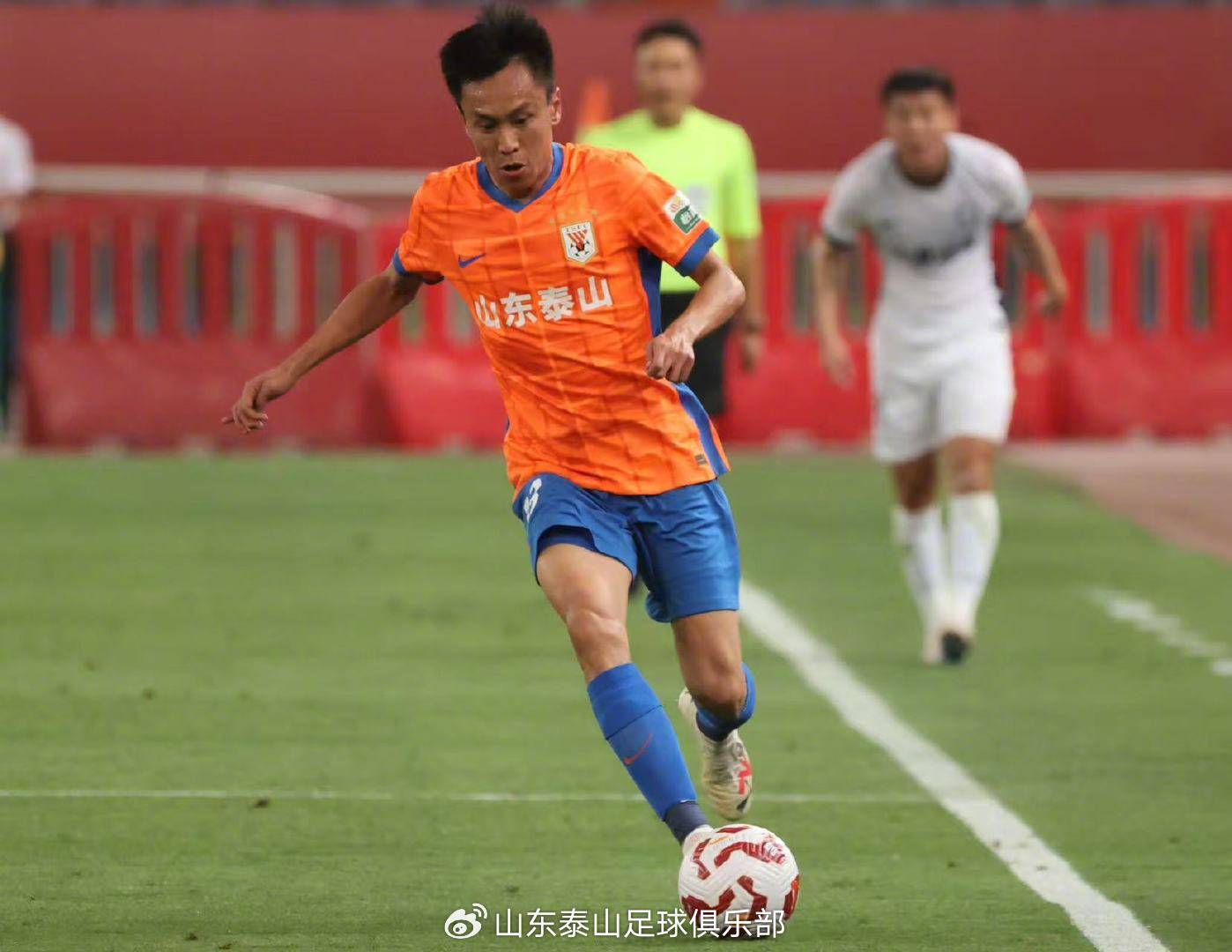 调整开始<strong></p>
<p>以太坊挖矿</strong>！泰山官宣4人租借离队 夏窗期间已有7人告别