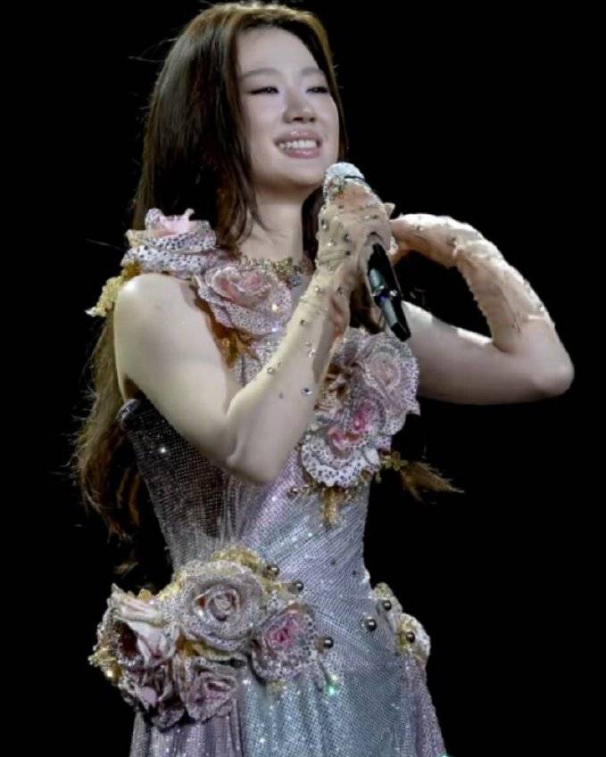 从“白幼瘦”到“气血感”<strong></p>
<p>挖以太坊</strong>，审美标准终于“健康”了？