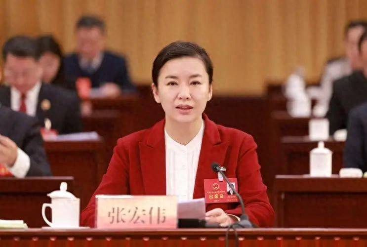 因工作变动调离山东<strong></p>
<p>以太坊价格</strong>，张宏伟、袭艳春辞去省委委员职务