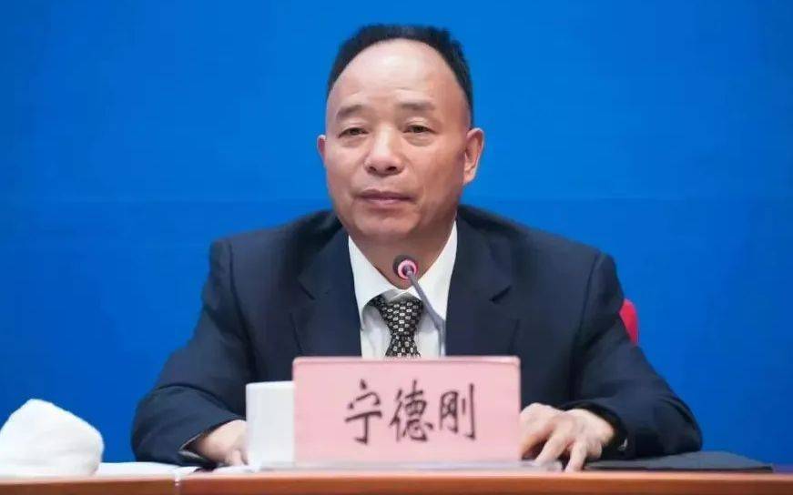市委原书记、市政协原主席、原董事长<strong></p>
<p>以太坊交易</strong>，云南3天通报3人落马