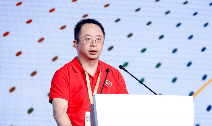 对话周鸿祎：智能体是赛博牛马<strong></p>
<p>以太坊矿机</strong>，但All In智能体不一定是要裁人