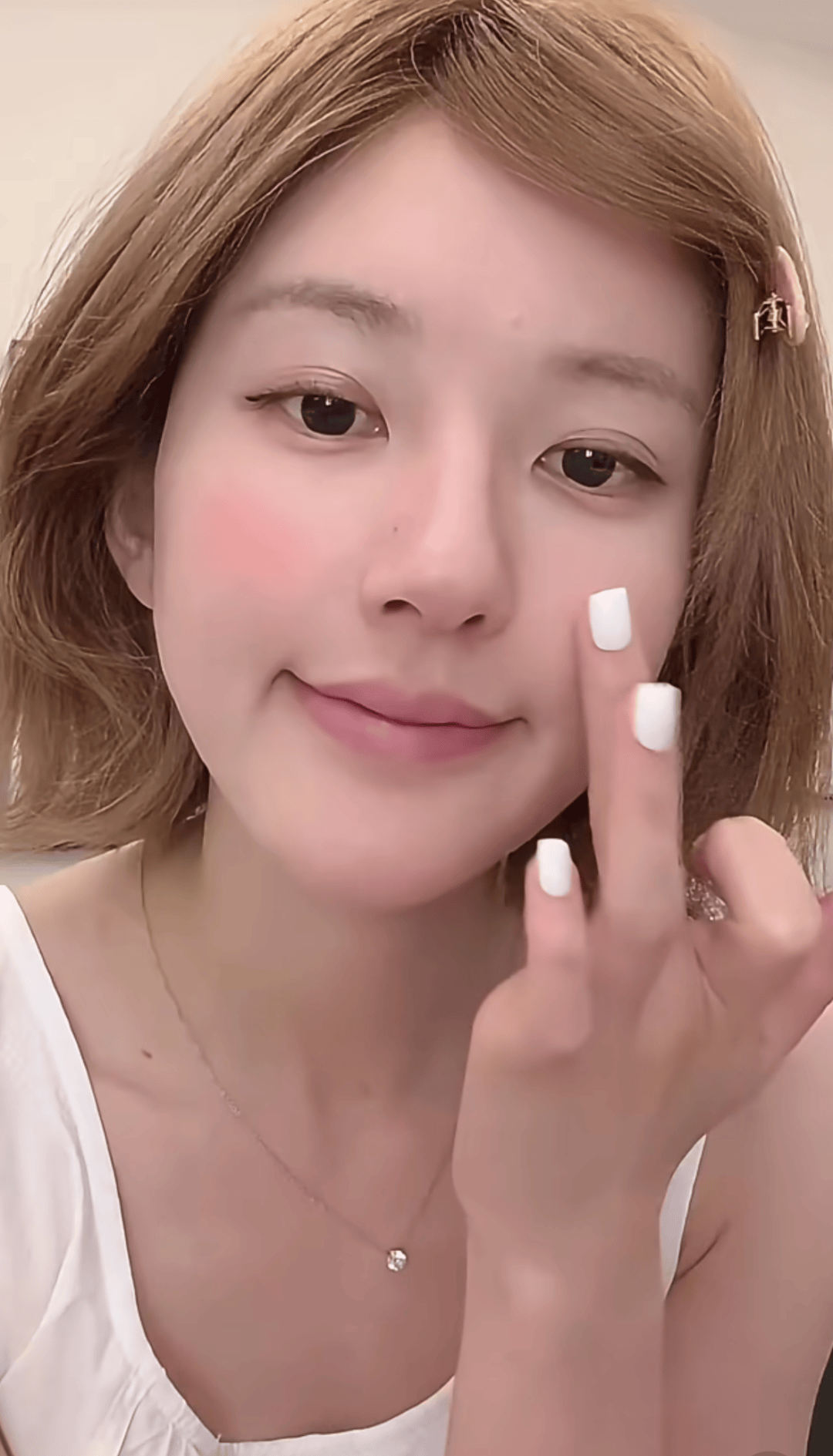 怒撕经纪公司后赵露思开启直播<strong></p>
<p>以太坊矿机</strong>，同款花卷、包包都卖爆
