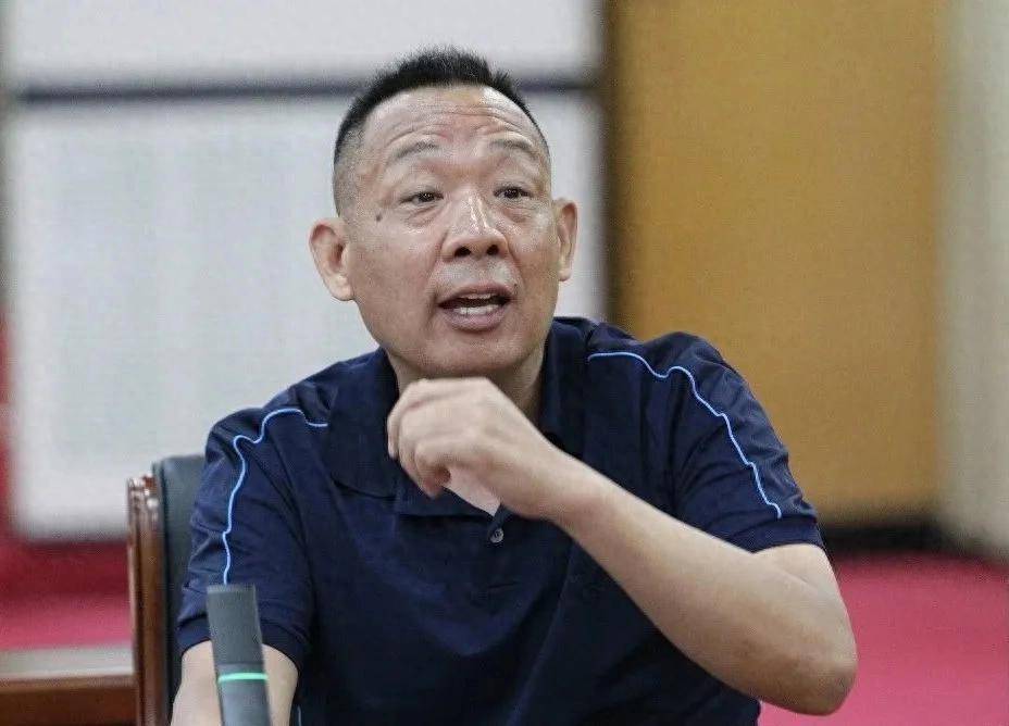 一瓶200元<strong></p>
<p>以太坊矿机</strong>，黄牛涌入胖东来抢酒