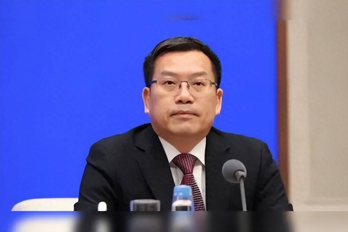 卸任市委书记后<strong></p>
<p>区块链</strong>，原中候补新职明确！这地同日任命政府“一把手”和公安局局长