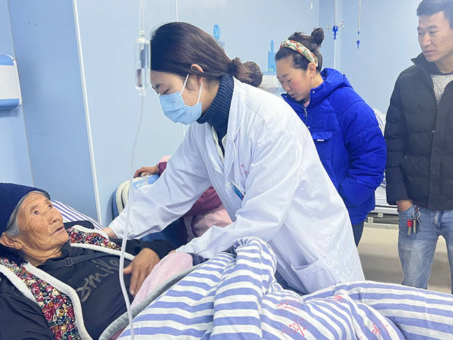 四川省第四人民医院内分泌科医生吴昭华：去喜德<strong></p>
<p>区块链</strong>，管好沉默的内分泌疾病