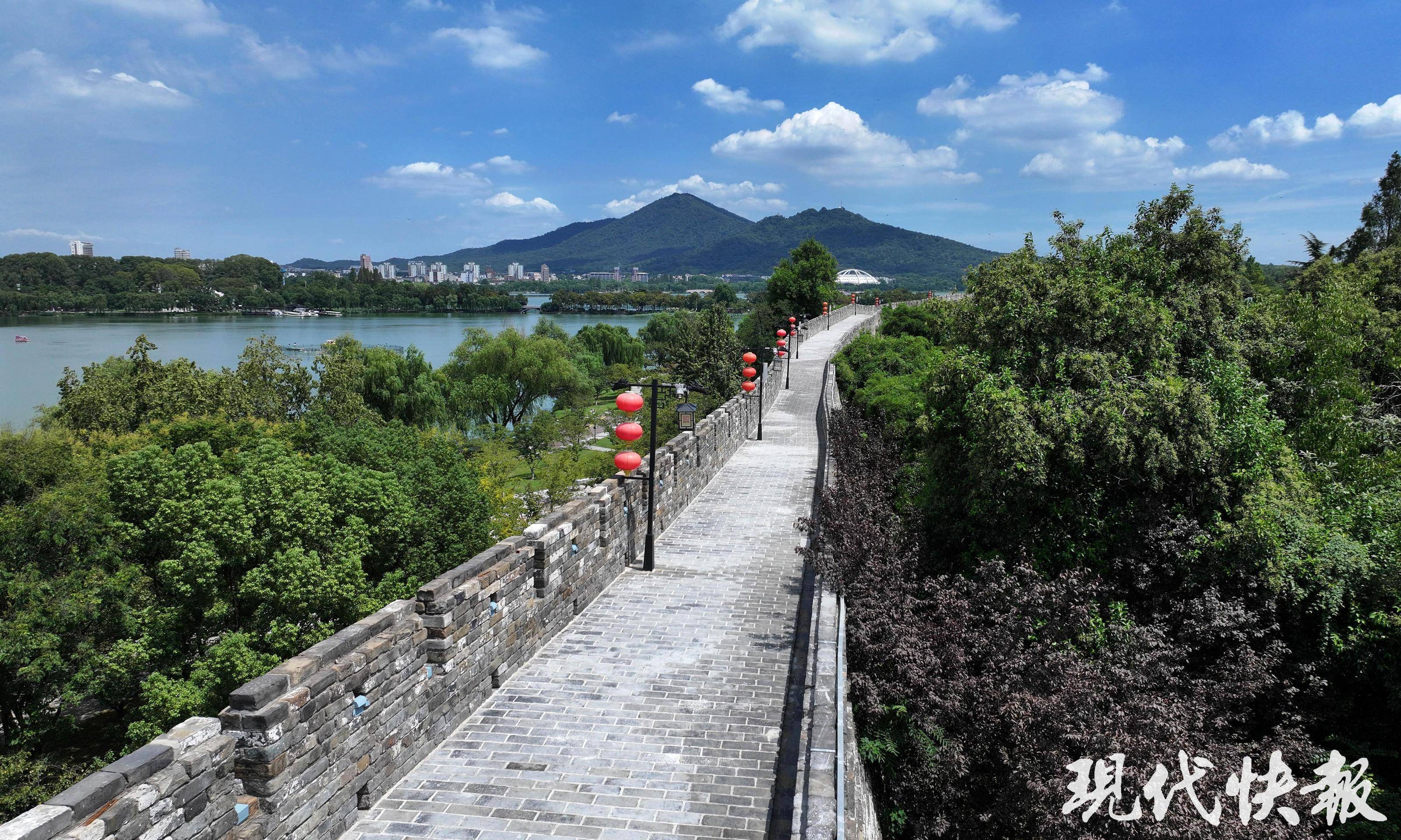 读城︱650岁南京城墙“最美1400米”修缮完成<strong></p>
<p>以太坊智能合约</strong>，城墙北线恢复全线开放