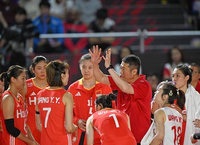 女排世锦赛︱小组赛全胜昂首出线<strong></p>
<p>以太坊币行情</strong>，中国队带着“女排精神”向前冲