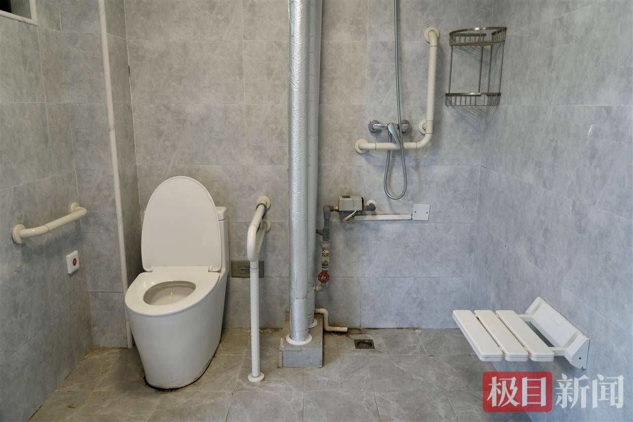 “玻璃娃娃”田艳青踏入武大校园！校方准备无障碍宿舍<strong></p>
<p>以太坊分叉</strong>，母亲能同寝陪读