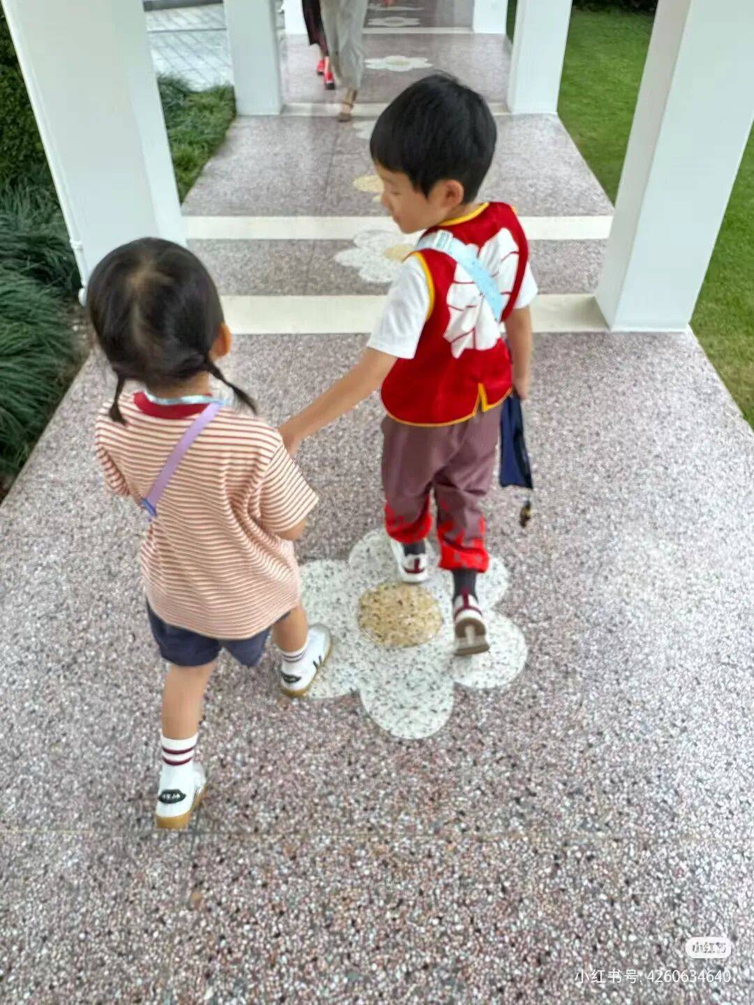 许昕从新疆赶回上海<strong></p>
<p>以太坊分叉</strong>，今天送儿子女儿开学：老妹儿幼儿园第一天！