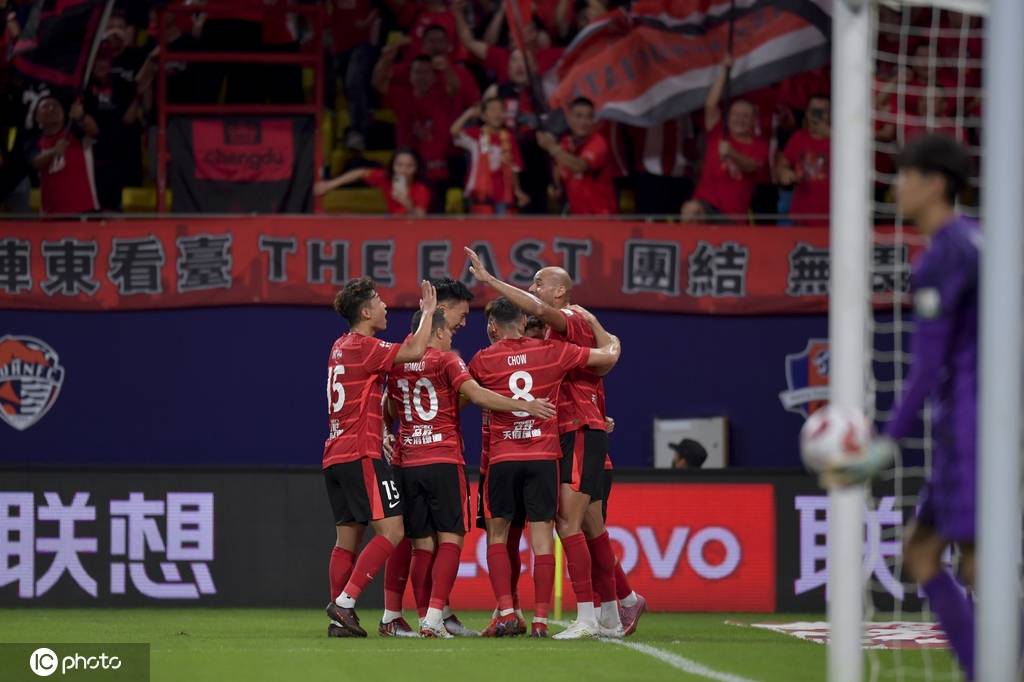 榜首烫手<strong></p>
<p>eth以太坊</strong>！申花国安海港本轮全输 蓉城后来居上抢争冠先机