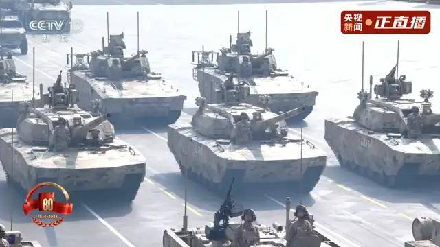不装了<strong></p>
<p>以太坊私链</strong>！一口气看完九三大阅兵武器装备！谁说我们一个也不认识？