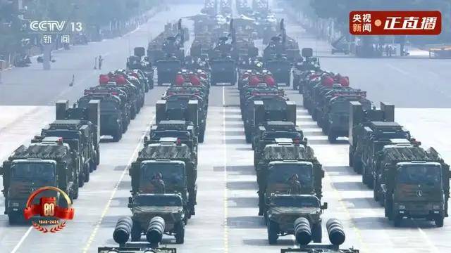 不装了<strong></p>
<p>以太坊私链</strong>！一口气看完九三大阅兵武器装备！谁说我们一个也不认识？