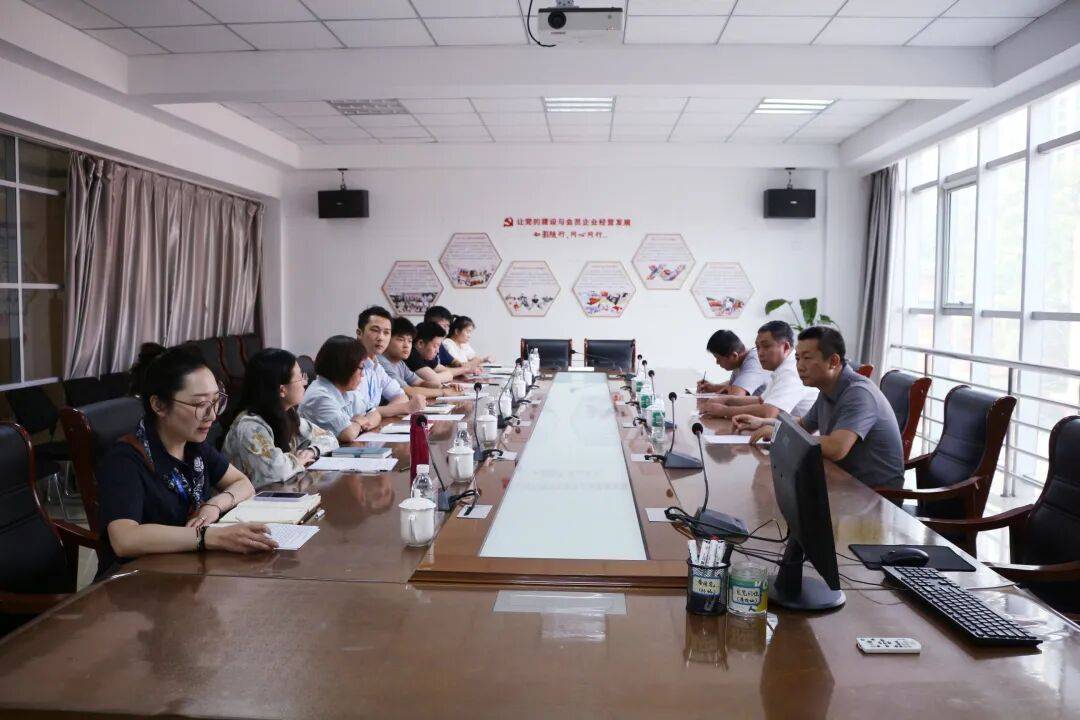 解青年创业难题<strong></p>
<p>以太坊私链</strong>，聚青春发展力量——团市委开展创新思维与青年创业主题交流活动