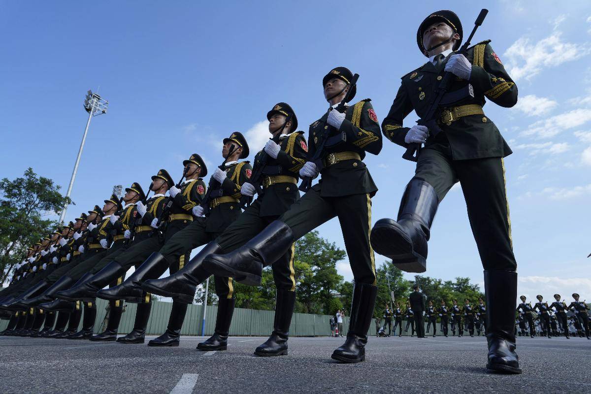 九三阅兵引发岛内震荡<strong></p>
<p>以太坊平台</strong>，宋楚瑜紧急喊话大陆，应承诺不对台动用武力