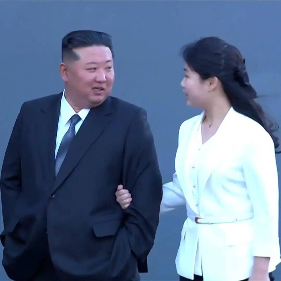 金正恩女儿首登国际舞台<strong></p>
<p>以太坊平台</strong>，引爆接班传闻！英国首相被架空，工党内斗成全武行…