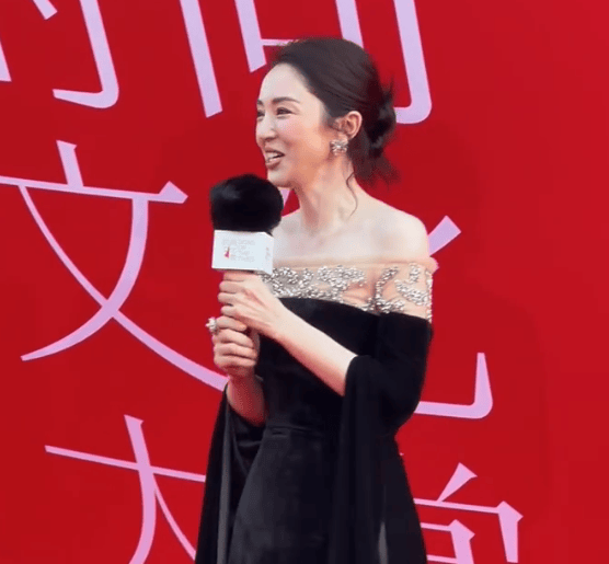董璇回应与张维伊结婚争议：很感谢大家关心我<strong></p>
<p>以太坊教程</strong>！