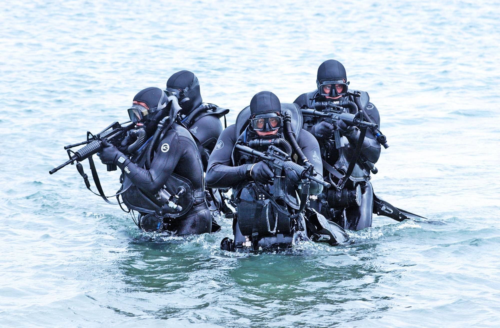 美海豹特种兵突袭胡塞<strong></p>
<p>以太坊gas</strong>，7500万美元战机坠毁，开火杀死30名也门人
