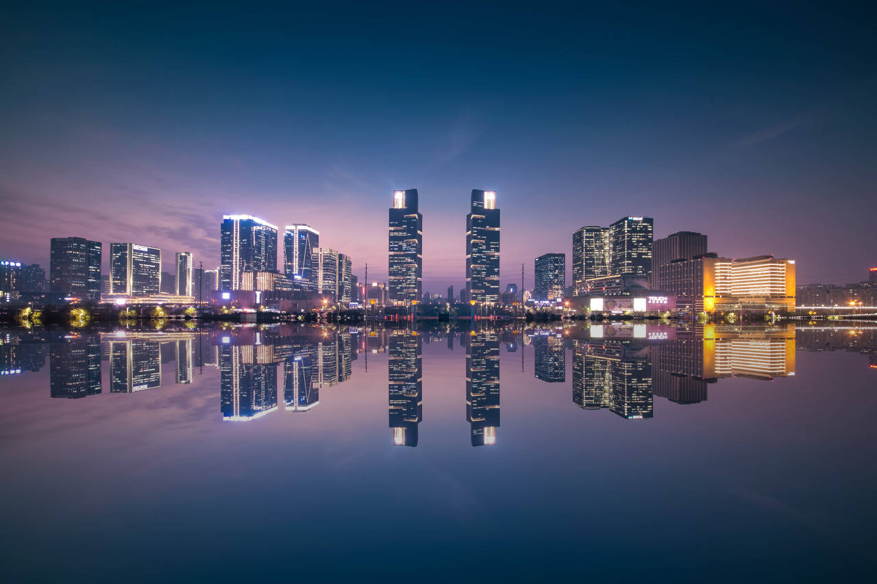 经济强市不断建新高铁站：至少“一城六站”<strong></p>
<p>以太坊官网</strong>，它们在下什么棋？
