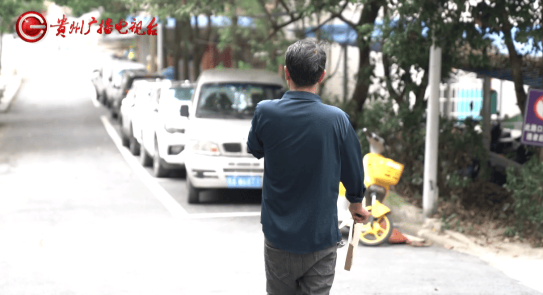 心酸!12岁男孩“独居”贵阳一安置房内<strong></p>
<p>以太坊走势</strong>,父亲回应:迫于无奈,因为……