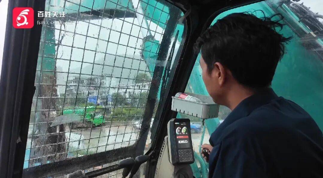 心酸!12岁男孩“独居”贵阳一安置房内<strong></p>
<p>以太坊走势</strong>,父亲回应:迫于无奈,因为……