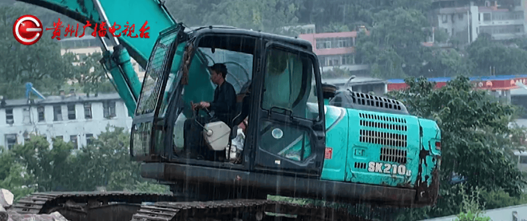 心酸!12岁男孩“独居”贵阳一安置房内<strong></p>
<p>以太坊走势</strong>,父亲回应:迫于无奈,因为……