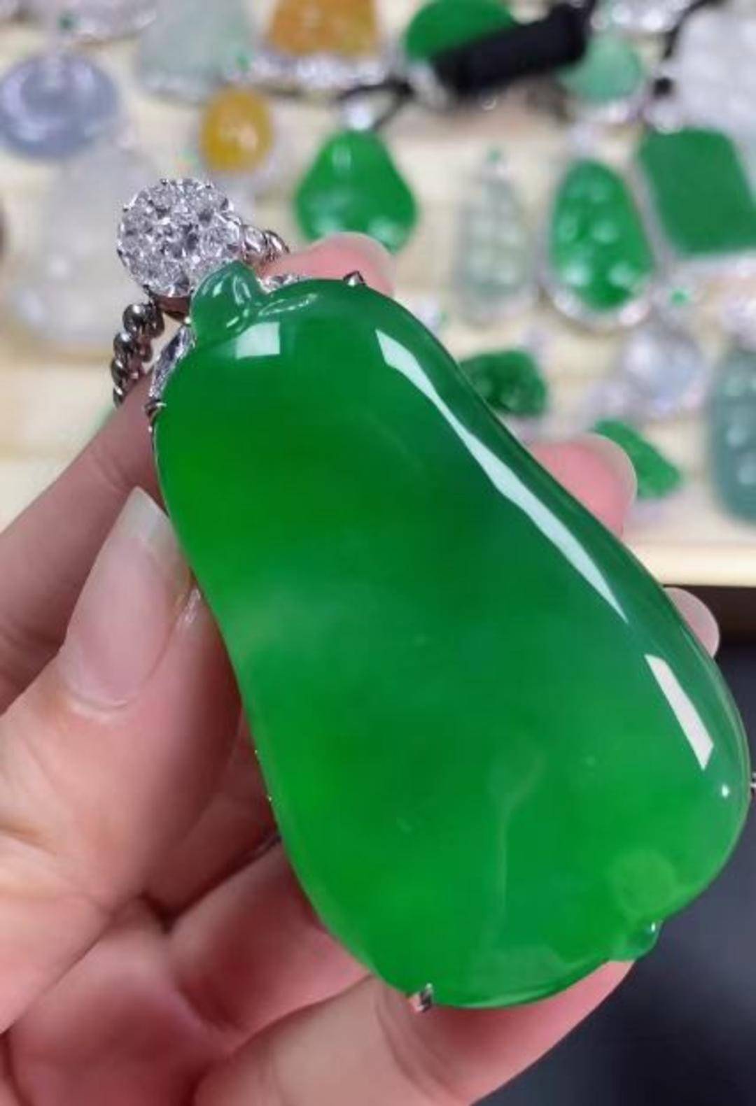 268万翡翠标错价按26.8万卖出 拒发货被判赔50万 商家:公司半年白干了<strong></p>
<p>以太坊币价格</strong>,已上诉