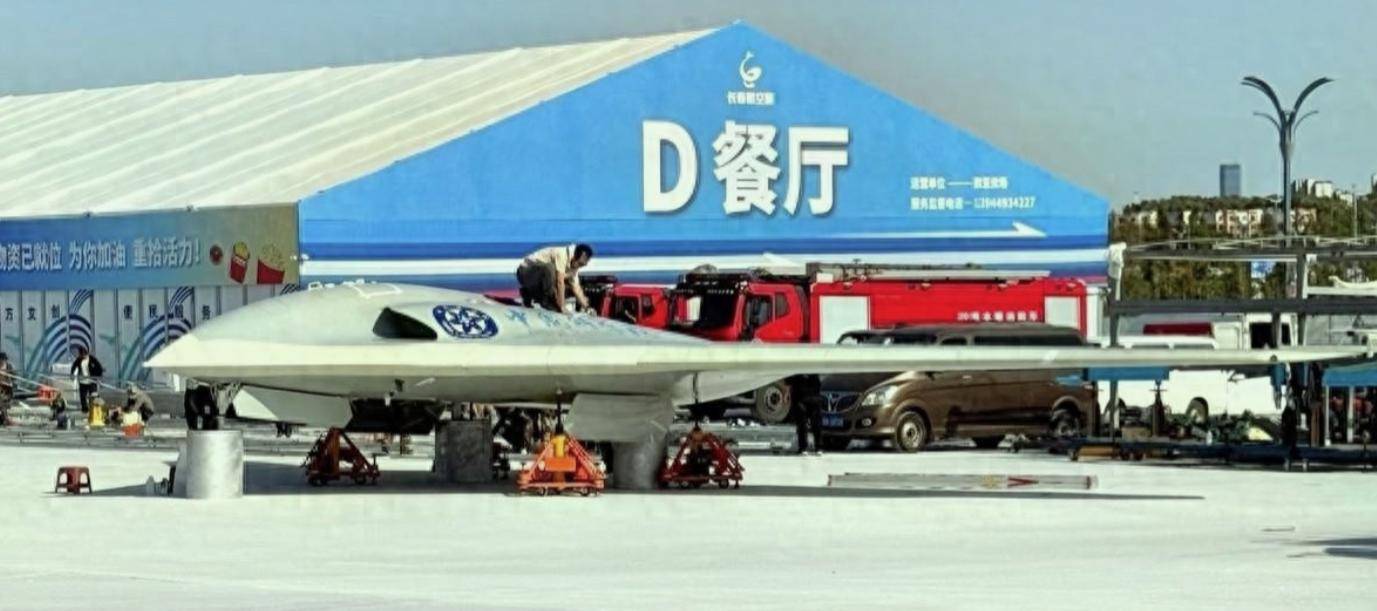 轰20是个障眼法<strong></p>
<p>以太坊技术</strong>，它绝不是中国版的B-21？或实现无人隐身战略打击