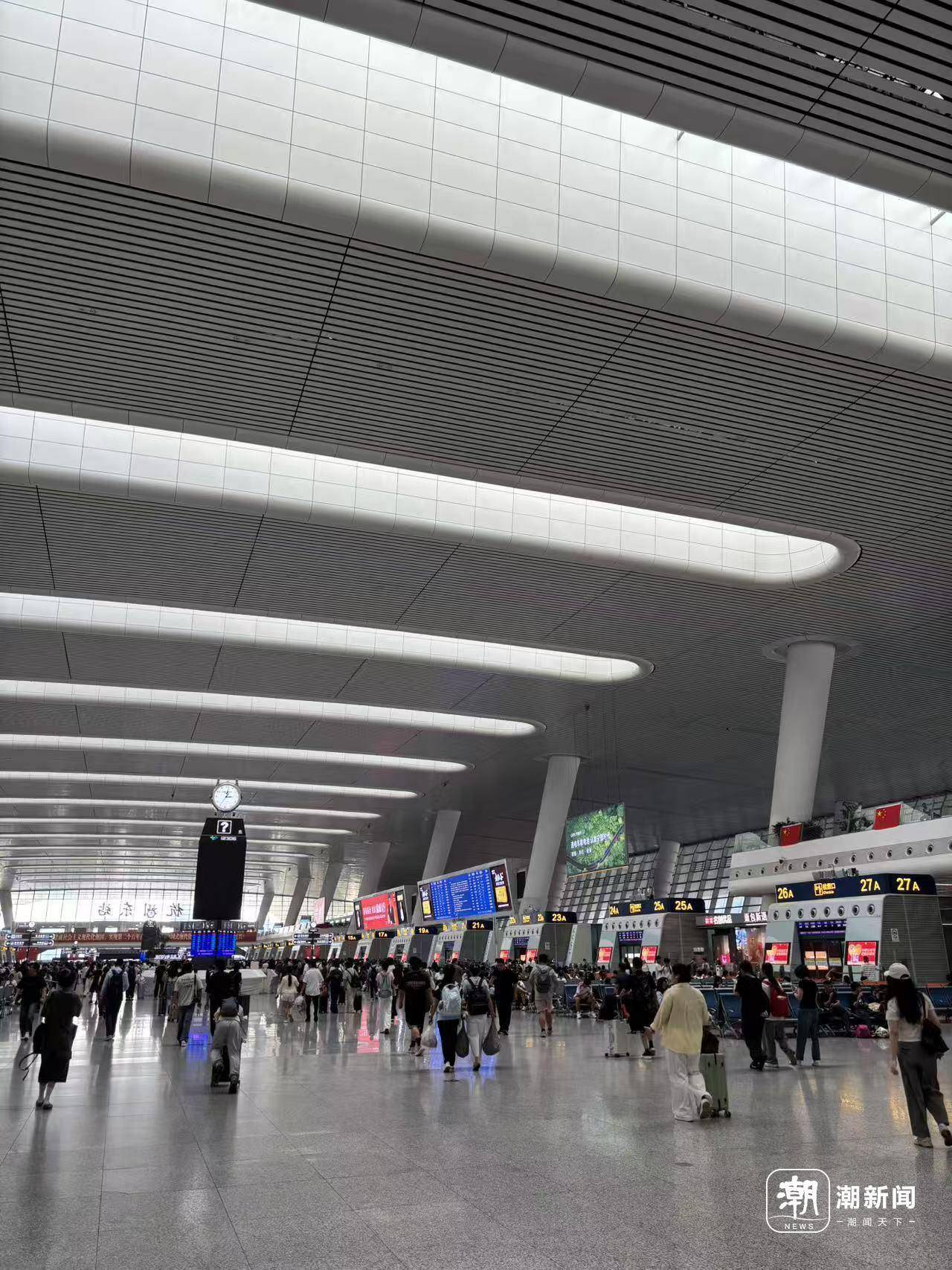 全杭州的娃都出动了？这是刚刚的火车东站<strong></p>
<p>以太坊贸易</strong>！秋假大军即将席卷全国