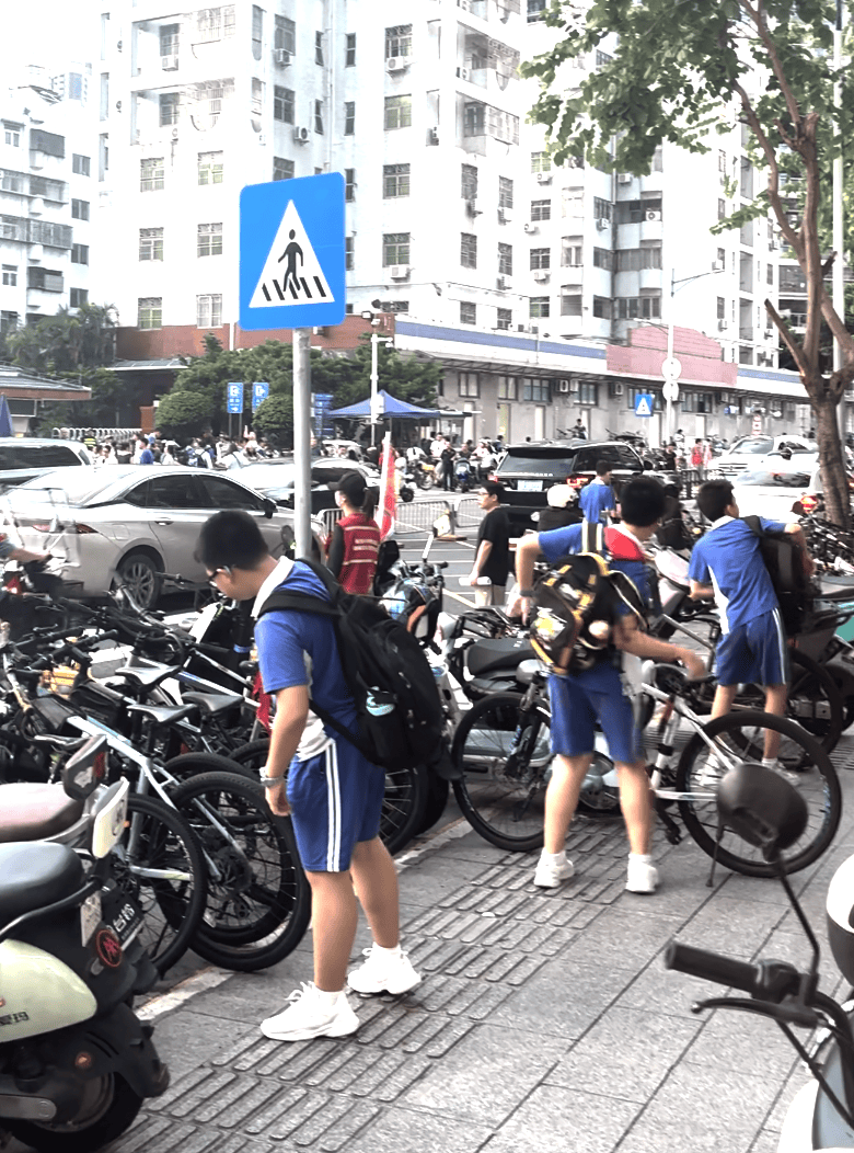 深圳一医院门口被指“举步维艰”<strong></p>
<p>以太坊贸易</strong>！整治后记者实探:仍很堵