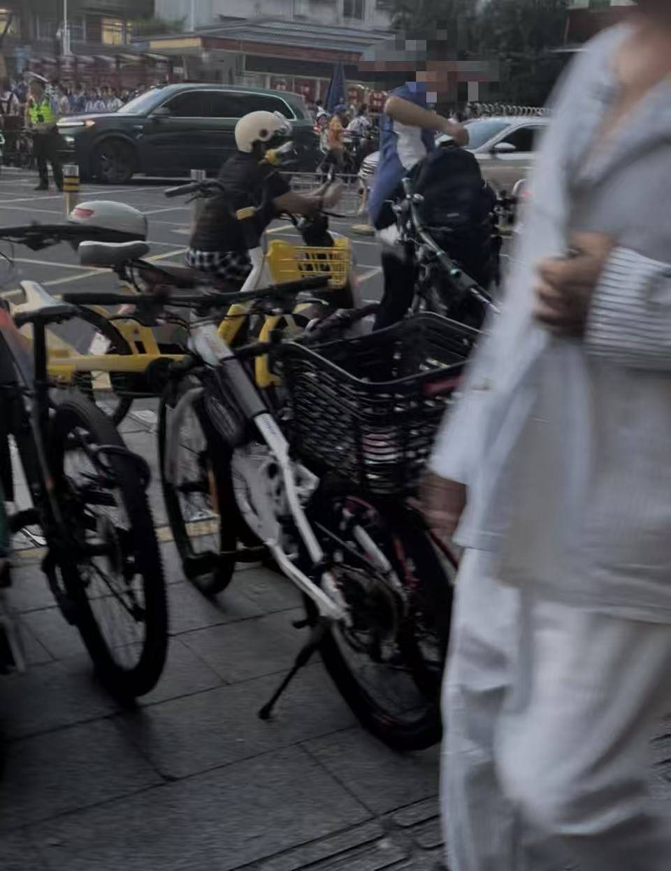 深圳一医院门口被指“举步维艰”<strong></p>
<p>以太坊贸易</strong>！整治后记者实探:仍很堵