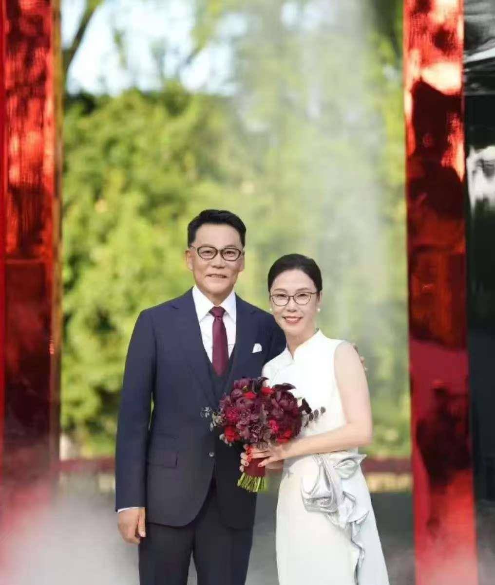 张丹红婚后首度回应与李国庆恋情：30年前因百万债务拒绝李国庆求婚系谣言<strong></p>
<p>以太坊贸易</strong>，从未介入他的上一段婚姻，不会参与他的商业活动