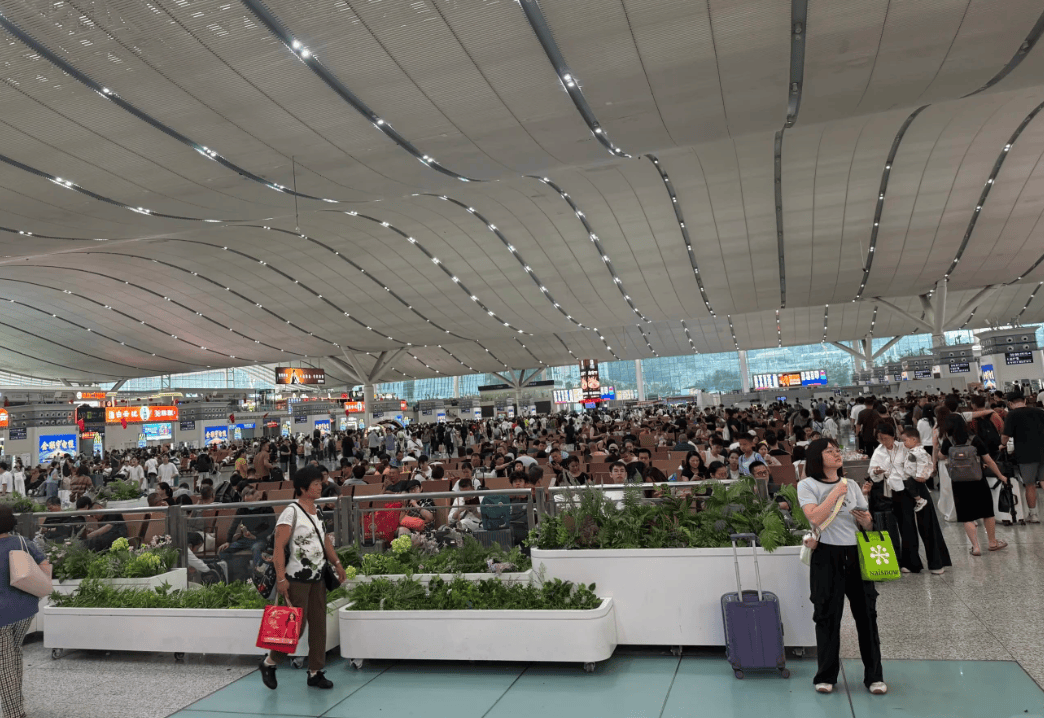 “不亚于春节回家”！凌晨5点<strong></p>
<p>ico以太坊</strong>，深圳有人已经堵在路上……