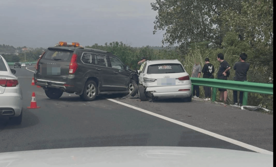 “司机像没意识了一样！”男子称SUV在高速上慢行、撞上石墩也不停<strong></p>
<p>以太坊交易平台</strong>，交警：司机目前无生命危险