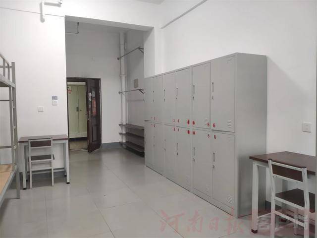 从8人间到夫妻房<strong></p>
<p>以太坊交易平台</strong>,郑州富士康员工幸福安居“进行时”