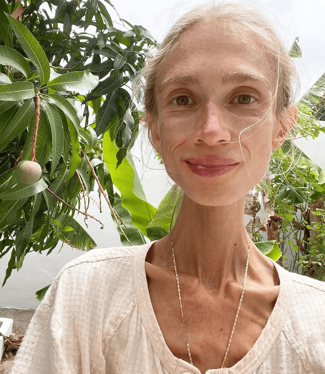 坚持只吃水果8年<strong></p>
<p>矿机以太坊</strong>，27岁波兰女子巴厘岛酒店去世：体重仅22公斤，指甲变黄牙齿腐烂