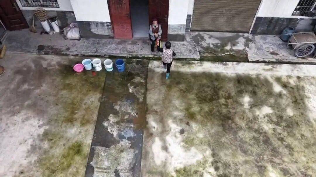 四川巴中男子宴席打包“坨子肉”<strong></p>
<p>矿机以太坊</strong>，用无人机“空投”给95岁外婆