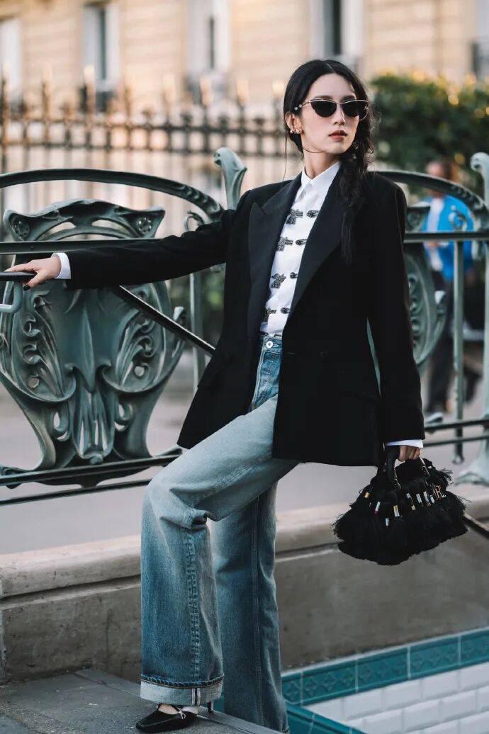 时装周上的女明星<strong></p>
<p>矿机以太坊</strong>，秋冬氛围感一键封顶！