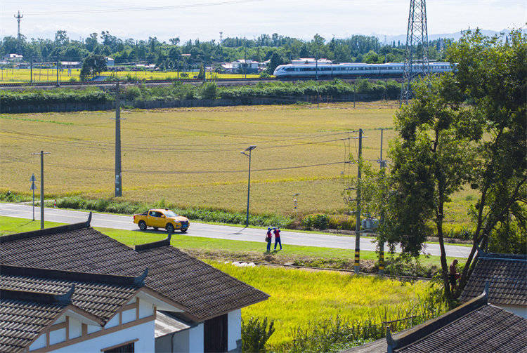 阖家团圆时<strong></p>
<p>以太坊虚拟机</strong>，他们守护蓉城灯火