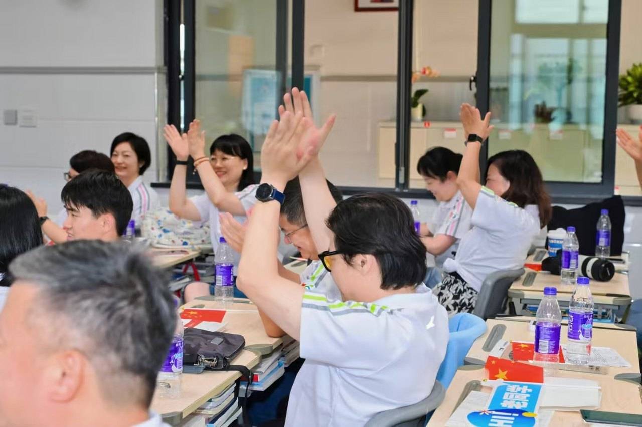 那个让老师骄傲的“调皮”班级!30年同学聚会<strong></p>
<p>以太坊投资</strong>,还伴有一封来自贵州的感谢信